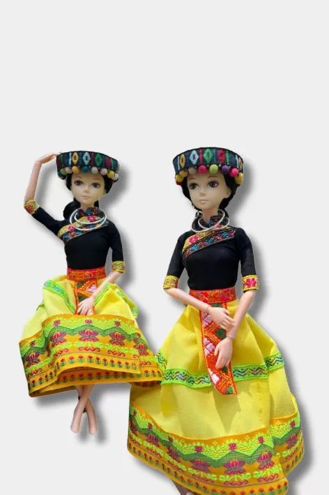 Búp bê dân tộc H'Mong