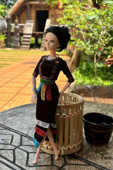 Búp bê dân tộc Khơ Mú