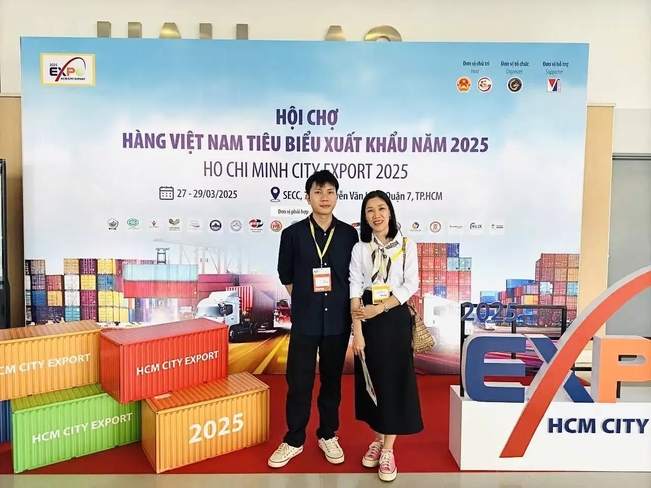 Airport Gift “chào sân” thị trường xuất khẩu tại Hội chợ hàng Việt Nam tiêu biểu 2025